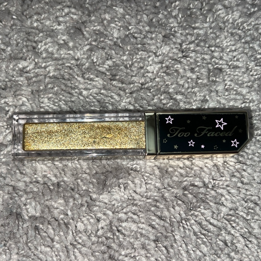 Too Faced Gold Glitter Eyeshadow